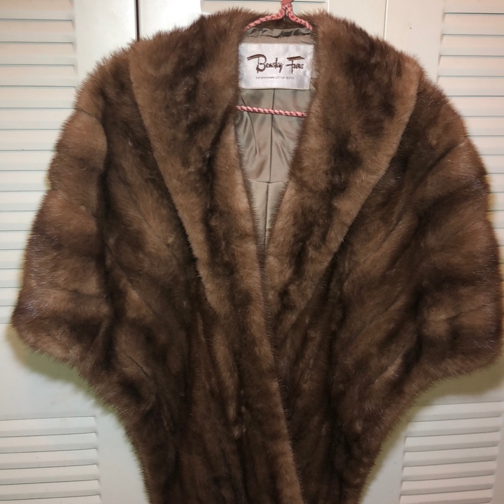 Luxurious Authentic Fur shawl 💞 - Picture 2 of 8